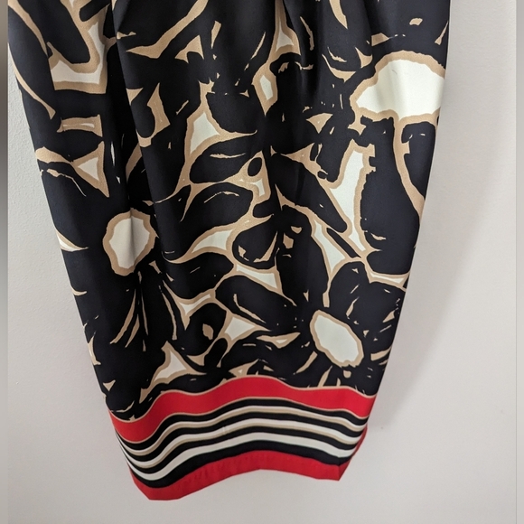 London times dress - Picture 2 of 3